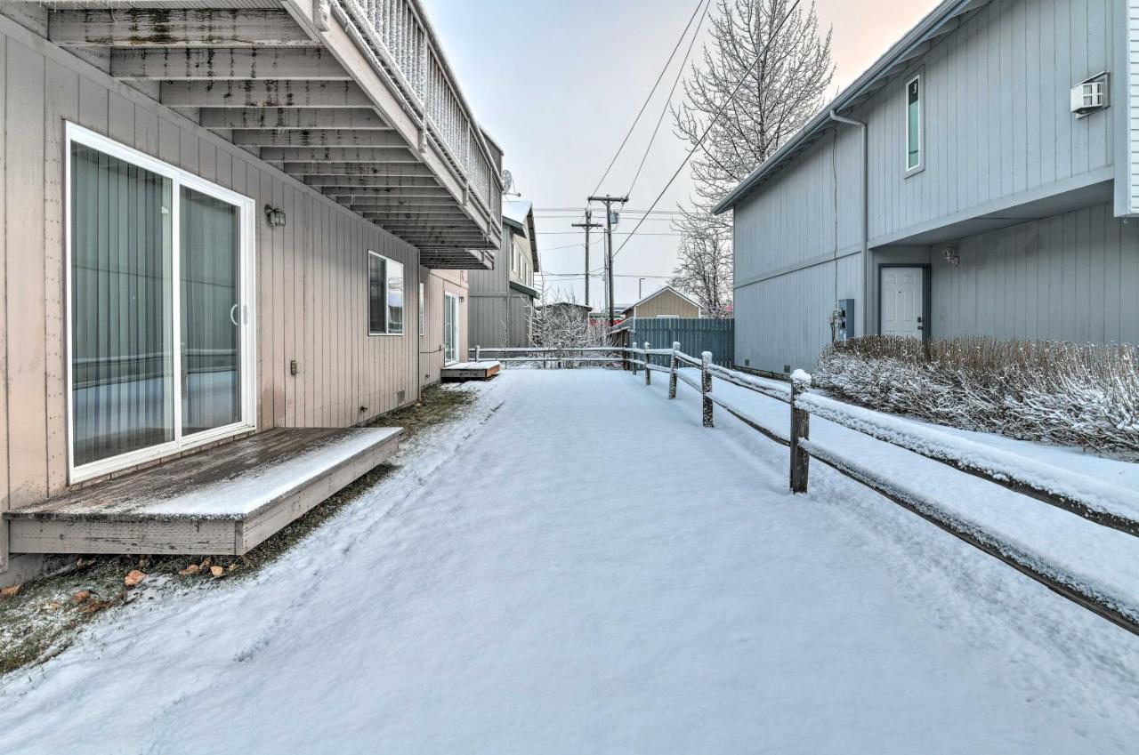 Cozy Anchorage Townhome Less Than Half Mile To Jewel Lake! Bagian luar foto